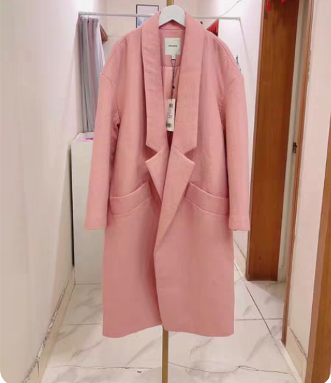 包邮品牌女装长款厚外套，很宽松，很休闲的版...