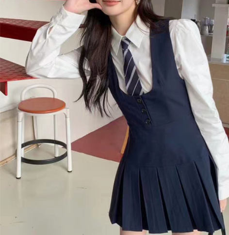 实拍2023春夏新款学院风马甲背心连衣裙女...