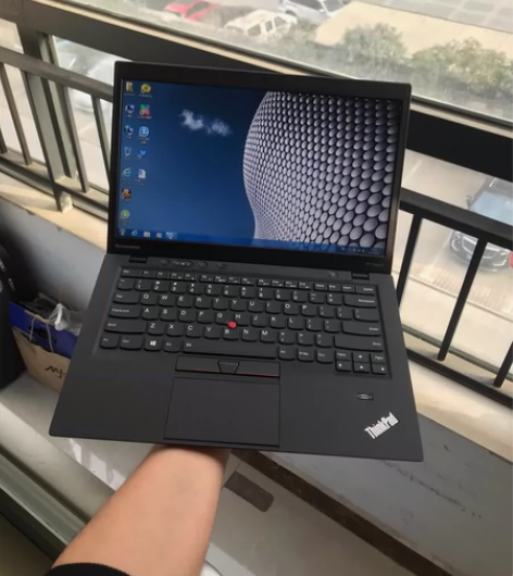 ThinkPad X1 Carbon!i7...