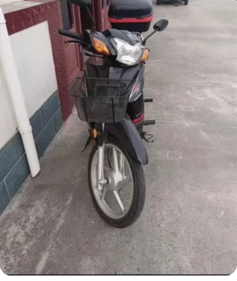 新款豪爵110摩托车,准新车,可过户,保险...