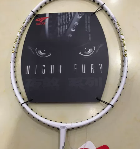 索牌羽毛球拍,全新正品 感兴趣的话点“我想...
