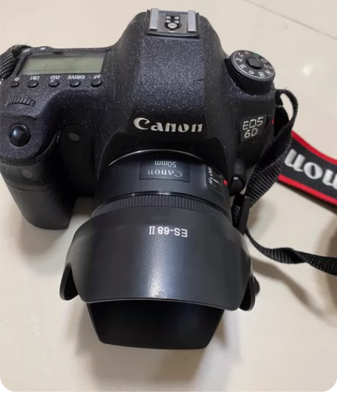 佳能6D 小痰盂50mm 女生自用机。成色...