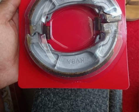 原装正品全新进口日清后刹车皮。适用车型本田...