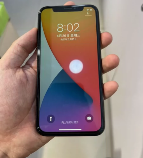 自用iphoneX64G黑色 在外面换过原...