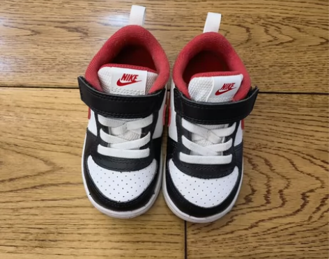 包邮九新Nike童鞋 尺码6C 适合脚长1...
