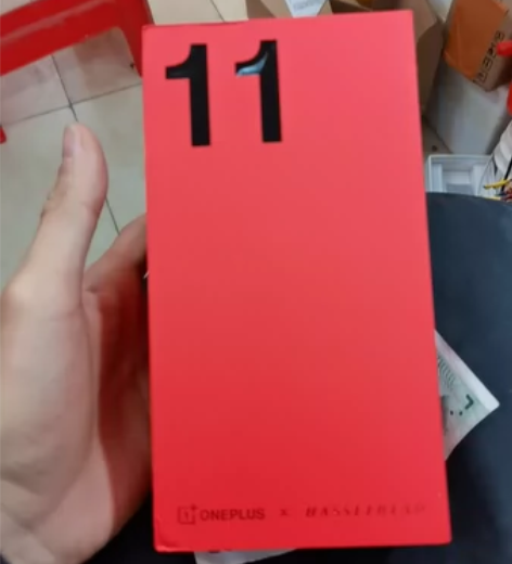 一加11一瞬青16+256g全新机,未激活...