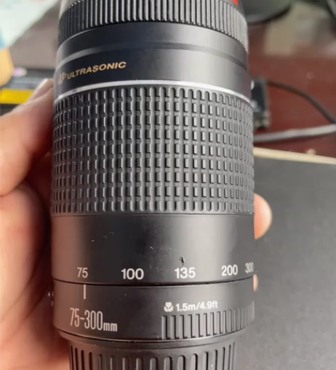 佳能75-300，USM，喜欢的的入手，正...