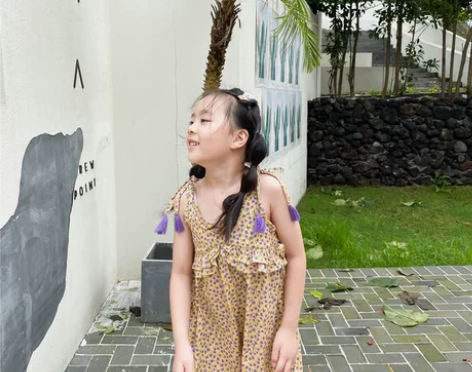 碎花连体裤 感兴趣的话点“我想要”和我私聊...